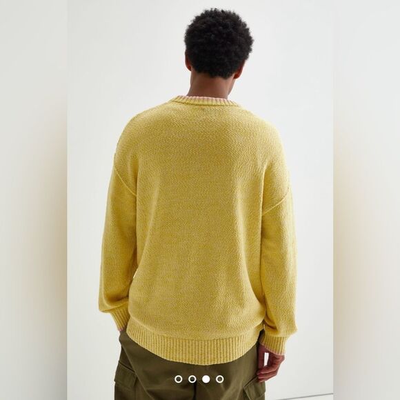 BDG for Urban Outfitters Men’s Size Large Yellow Sweater Light Pink Stripe Trim - Picture 2 of 14
